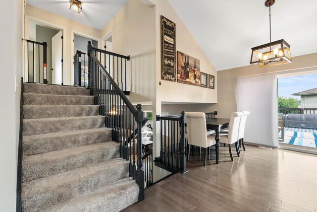 750 Bluestone Bay Drive, New Lenox, IL 60451