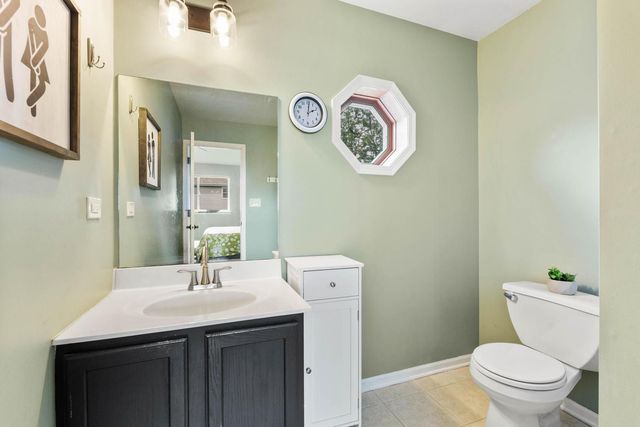 750 Bluestone Bay Drive, New Lenox, IL 60451