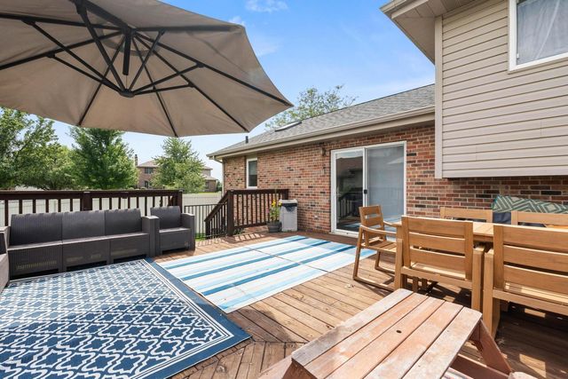 750 Bluestone Bay Drive, New Lenox, IL 60451