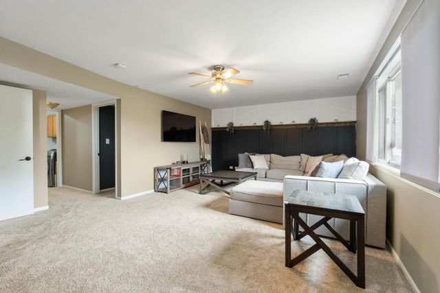 750 Bluestone Bay Drive, New Lenox, IL 60451