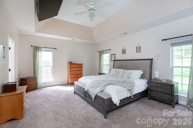 12015 Hampton Place Drive, Charlotte, NC 28269