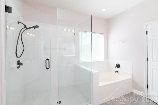 12015 Hampton Place Drive, Charlotte, NC 28269