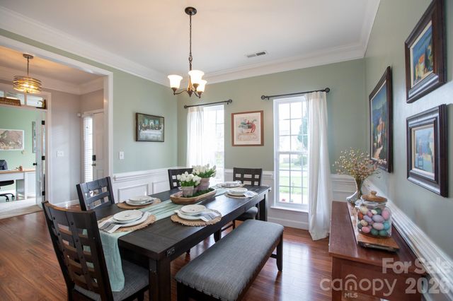 12015 Hampton Place Drive, Charlotte, NC 28269