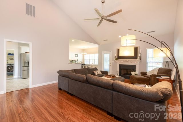 12015 Hampton Place Drive, Charlotte, NC 28269