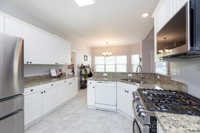 12015 Hampton Place Drive, Charlotte, NC 28269