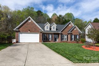 12015 Hampton Place Drive, Charlotte, NC 28269