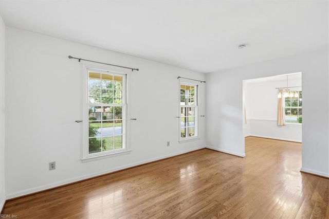 349 Bartell DR, Chesapeake, VA 23322