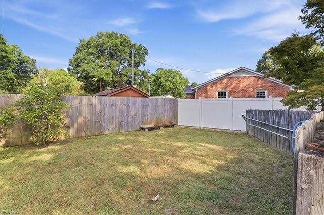 349 Bartell DR, Chesapeake, VA 23322