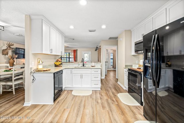 1791 OAK GROVE Drive S, Green Cove Springs, FL 32043