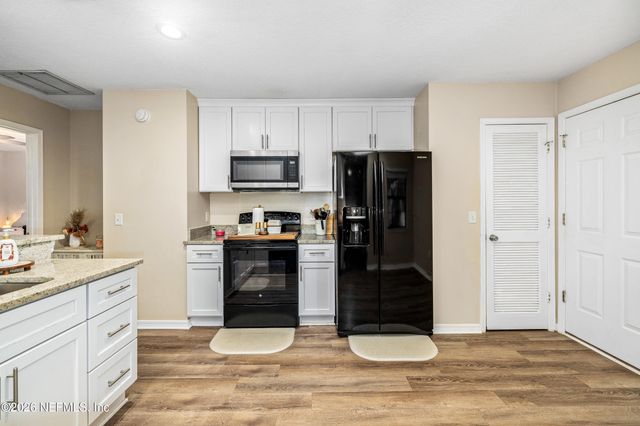 1791 OAK GROVE Drive S, Green Cove Springs, FL 32043