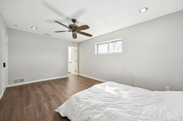 2801 Clearbrook Drive, Irving, TX 75062