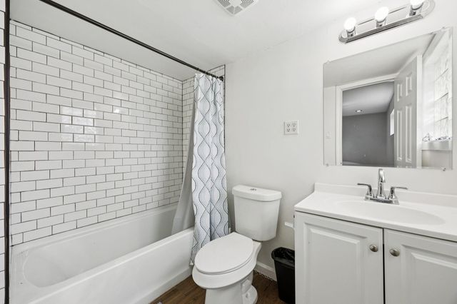 2801 Clearbrook Drive, Irving, TX 75062