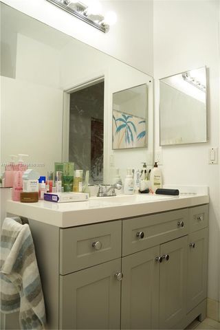 159 Hidden Ct Rd, Hollywood, FL 33023