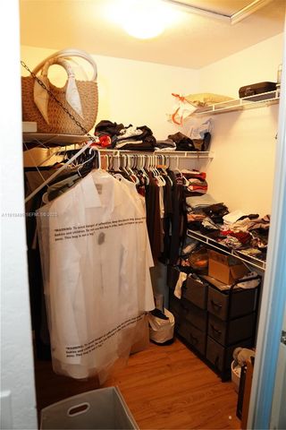 159 Hidden Ct Rd, Hollywood, FL 33023