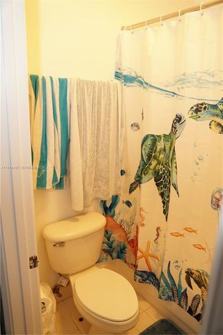 159 Hidden Ct Rd, Hollywood, FL 33023