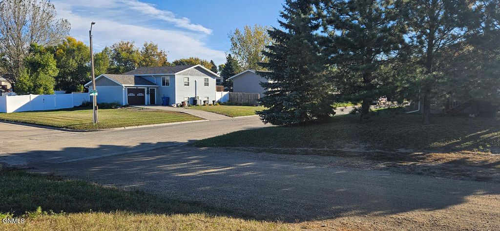 On Country Lane, Mandan, ND 58554 photo 10