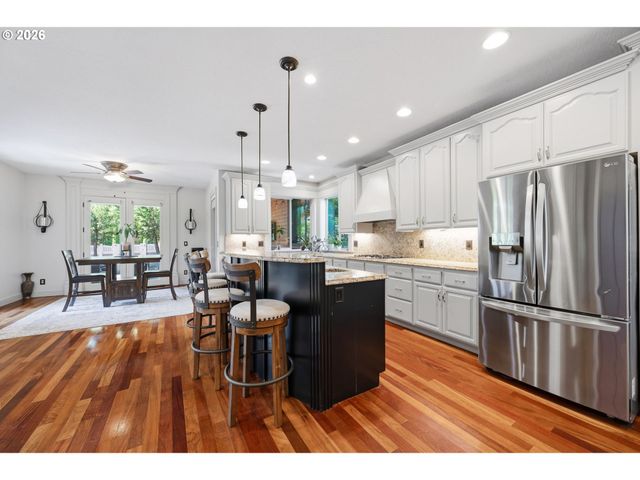 1621 S PHOEBE Dr, Ridgefield, WA 98642