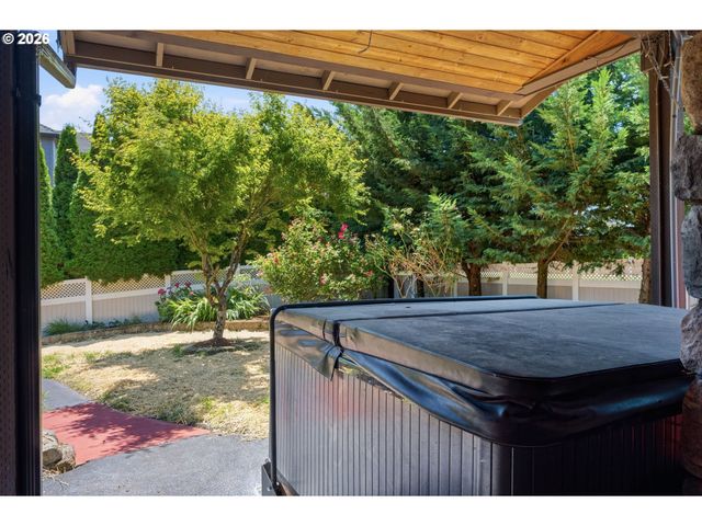 1621 S PHOEBE Dr, Ridgefield, WA 98642