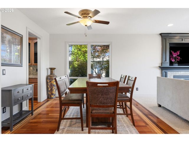 1621 S PHOEBE Dr, Ridgefield, WA 98642
