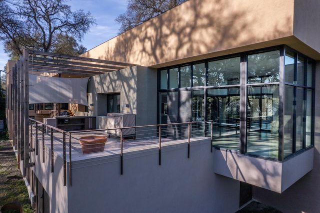 12100 Horseshoe Rd, Oakdale, CA 95361