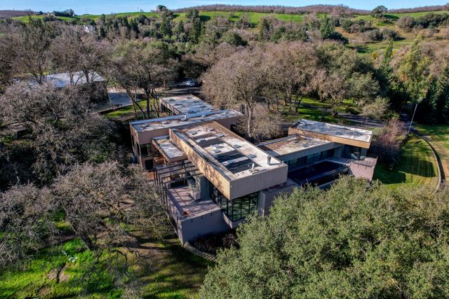 12100 Horseshoe Rd, Oakdale, CA 95361