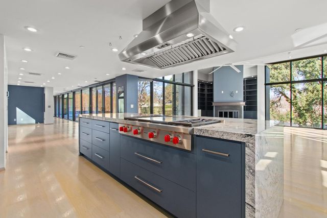 12100 Horseshoe Rd, Oakdale, CA 95361