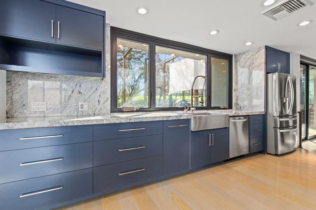 12100 Horseshoe Rd, Oakdale, CA 95361