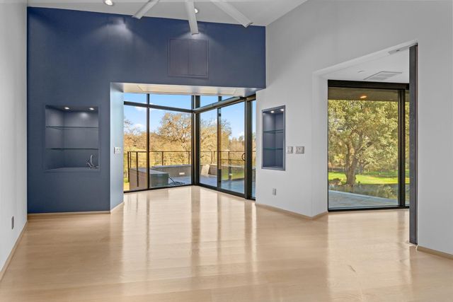 12100 Horseshoe Rd, Oakdale, CA 95361