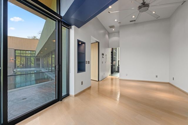 12100 Horseshoe Rd, Oakdale, CA 95361