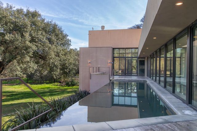 12100 Horseshoe Rd, Oakdale, CA 95361