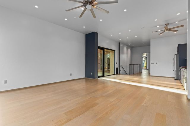 12100 Horseshoe Rd, Oakdale, CA 95361