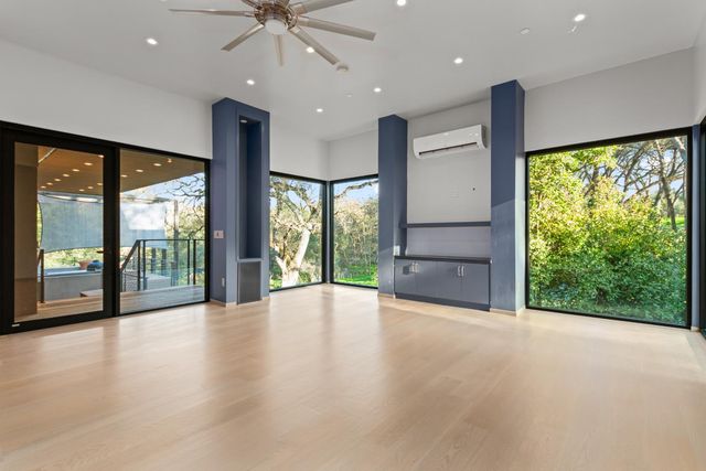 12100 Horseshoe Rd, Oakdale, CA 95361