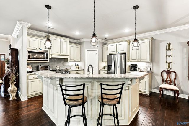 703 Box Street, Athens, AL 35611