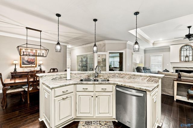 703 Box Street, Athens, AL 35611