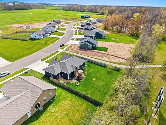 1138 W THORN CREEK DRIVE, Hilbert, WI 54129