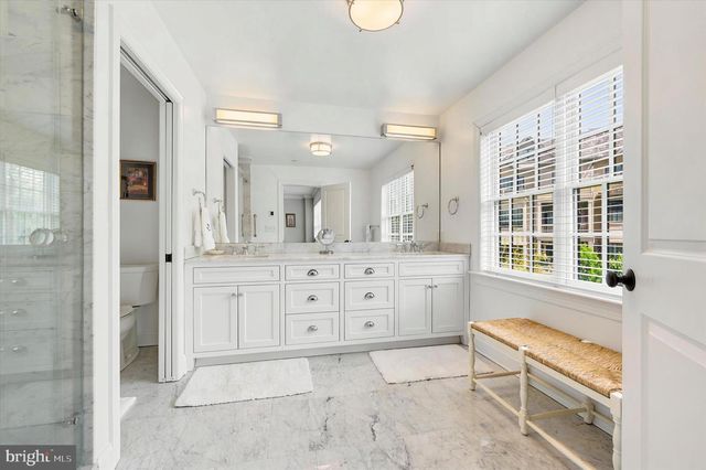 11 OVERLEA WAY, Glenside, PA 19038