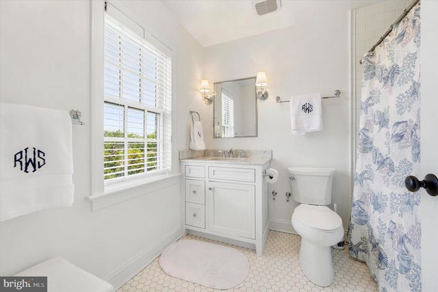 11 OVERLEA WAY, Glenside, PA 19038