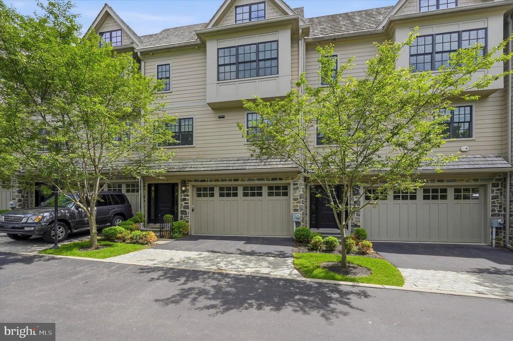 11 OVERLEA WAY, Glenside, PA 19038