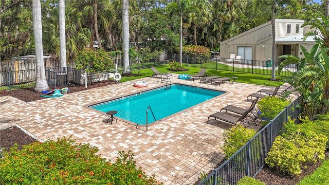 2220 BAHIA VISTA STREET G5, Sarasota, FL 34239
