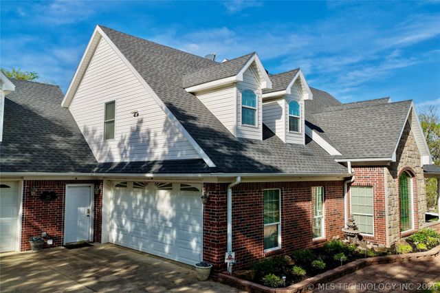 25 E Shoreline Drive, Eufaula, OK 74432