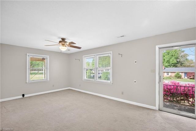 1407 Lambs Lane, Kernersville, NC 27284
