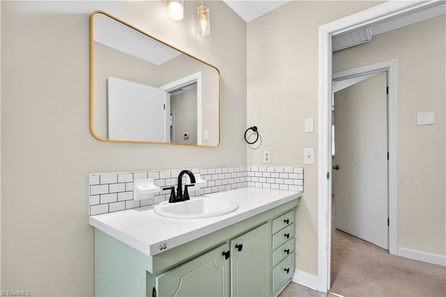 1407 Lambs Lane, Kernersville, NC 27284