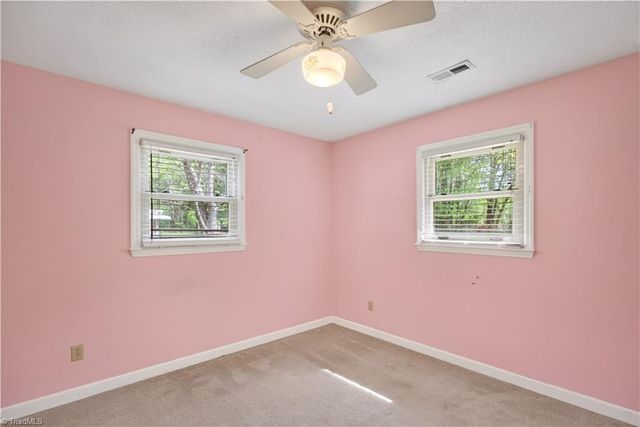 1407 Lambs Lane, Kernersville, NC 27284