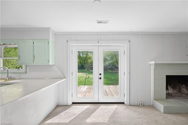 1407 Lambs Lane, Kernersville, NC 27284