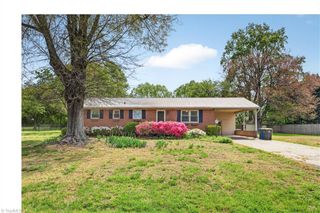 1407 Lambs Lane, Kernersville, NC 27284