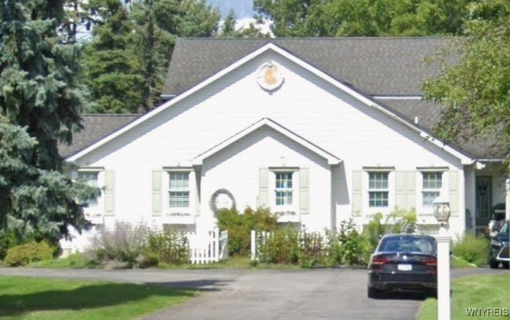 6164 Sheridan Drive, Amherst, NY 14221