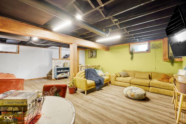 606 W 7th Street, Seymour, IN 47274