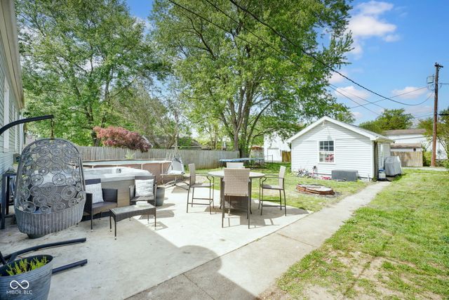 606 W 7th Street, Seymour, IN 47274