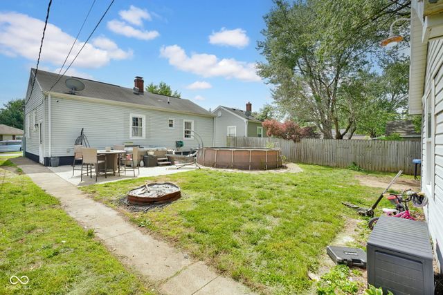 606 W 7th Street, Seymour, IN 47274