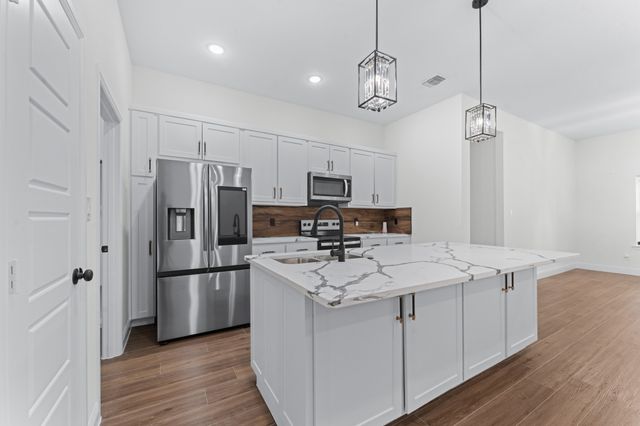 4507 Metropolitan Avenue, Dallas, TX 75210
